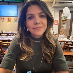 Ana Carolina Corr&ecirc;a